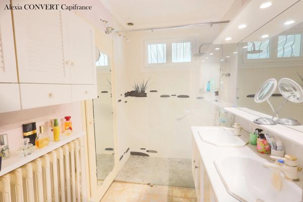 🏡 Maison familiale de 190 m² sur 1 386 m² de terrain – Corgenon proche commerces