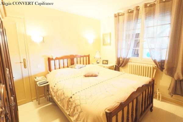 🏡 Maison familiale de 190 m² sur 1 386 m² de terrain – Corgenon proche commerces