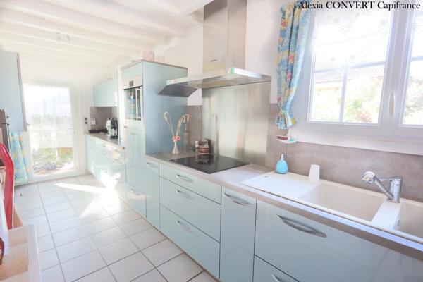 🏡 Maison familiale de 190 m² sur 1 386 m² de terrain – Corgenon proche commerces