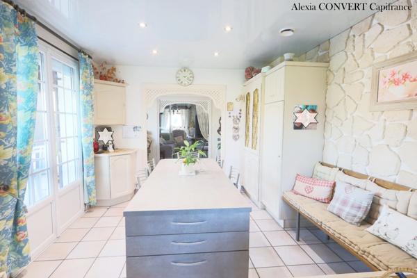 🏡 Maison familiale de 190 m² sur 1 386 m² de terrain – Corgenon proche commerces