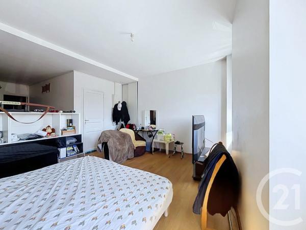 Appartement Studio à vendre  1 pièce - 32,01 m 2   SENS  - 89