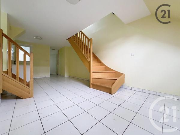 Appartement Studio à vendre  1 pièce - 32,01 m 2   SENS  - 89