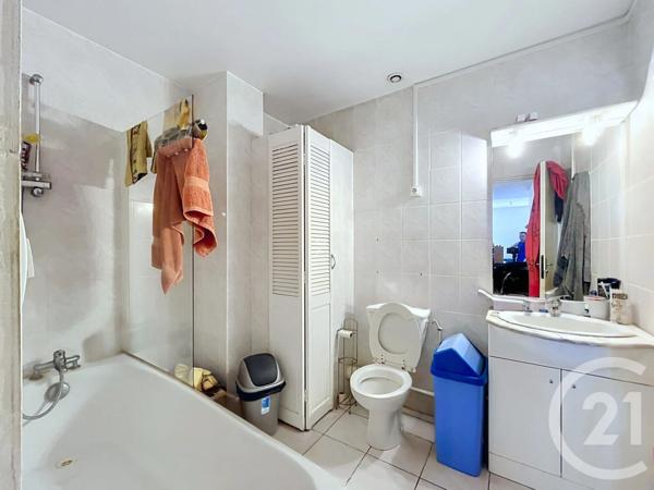Appartement Studio à vendre  1 pièce - 32,01 m 2   SENS  - 89
