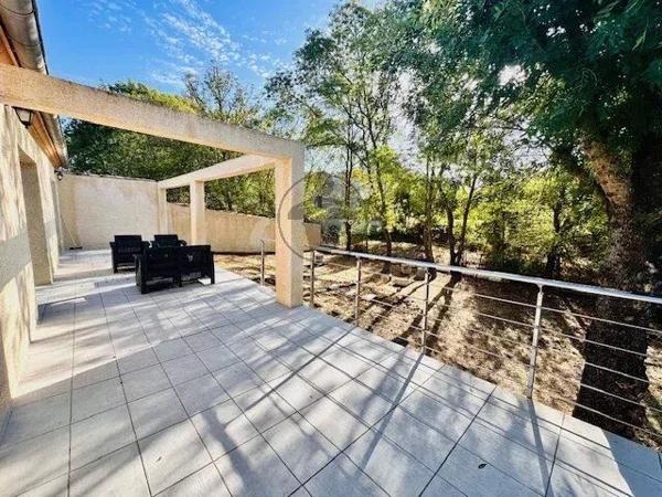 Location Maison 4 pièces 100 m2 à Prades-le-Lez
