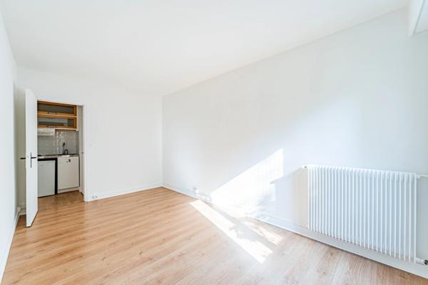 Studio rue de l'Eglise 75015 Paris