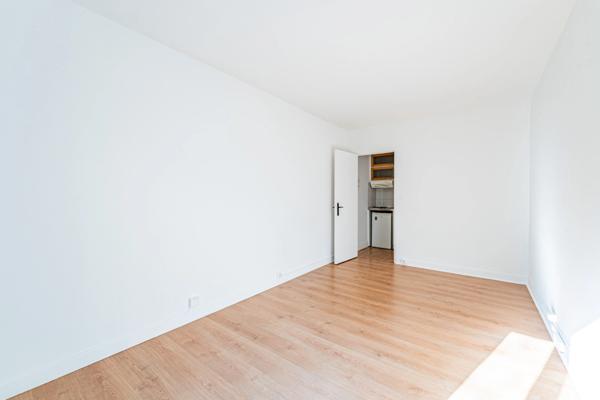 Studio rue de l'Eglise 75015 Paris