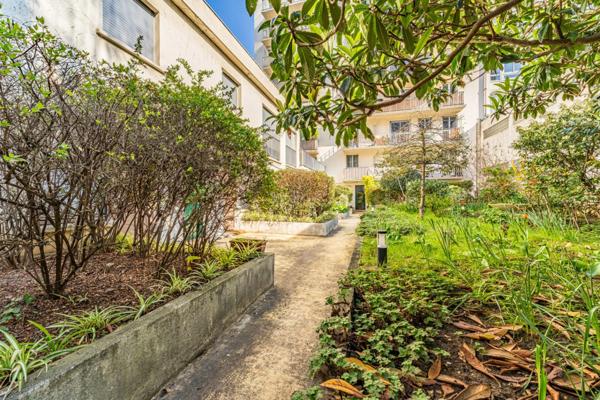 Studio rue de l'Eglise 75015 Paris