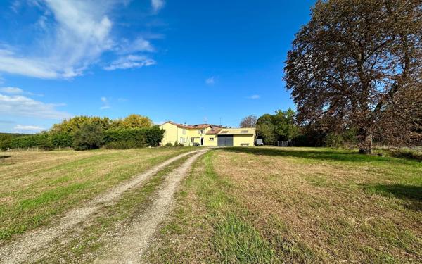 Maison à vendre    7 pièces •  Caudrot