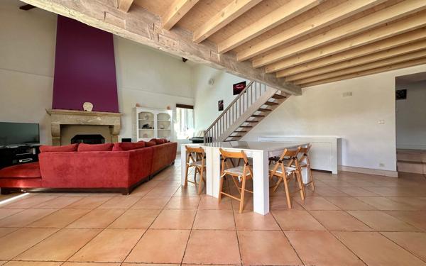 Maison à vendre    7 pièces •  Caudrot