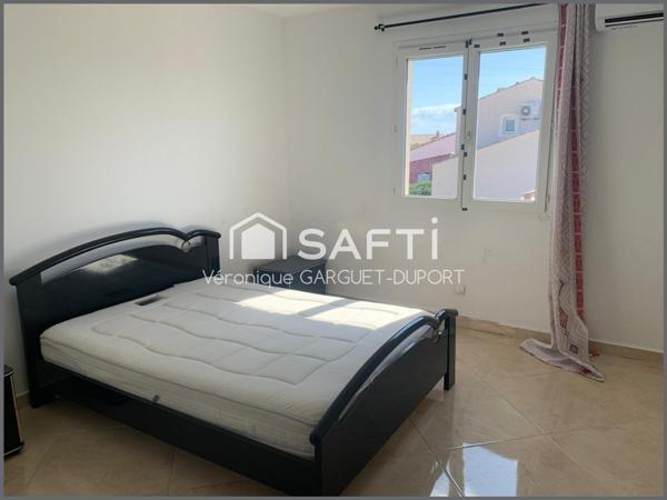 Villa récente, spacieuse, lumineuse avec nombreux stationnements