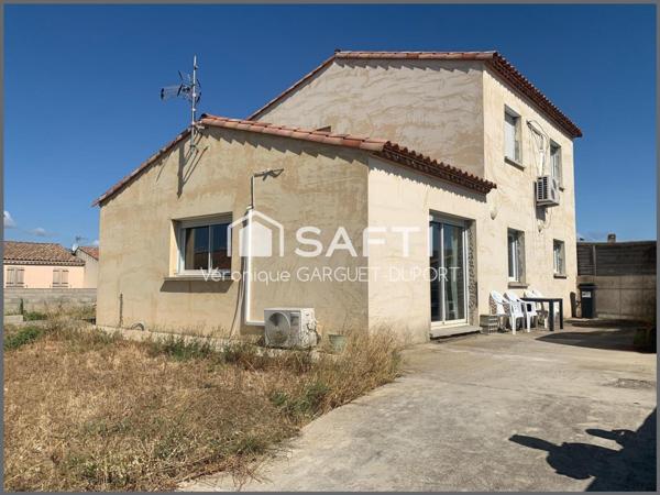 Villa récente, spacieuse, lumineuse avec nombreux stationnements