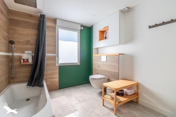 Maison à vendre 299 900 € Saint-Vincent-de-Paul 4 p 160 m² DPE D