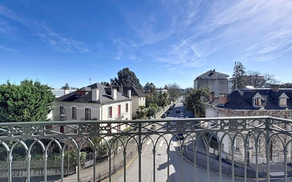 Appartement à vendre    4 pièces • 112 m2 Pau