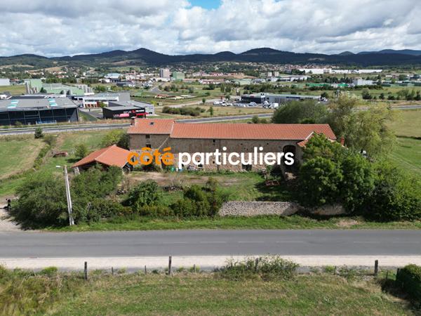 Vente Corps de ferme751 m² - 6 Pièces - LE PUY EN VELAY (43000)