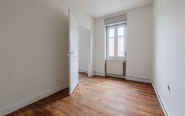 Appartement à vendre    3 pièces • 39,78 m2 Strasbourg
