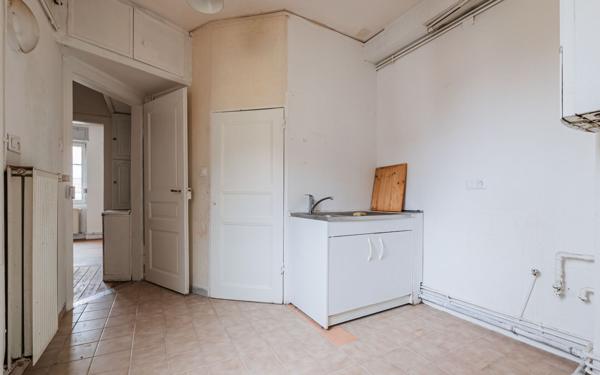Appartement à vendre    3 pièces • 39,78 m2 Strasbourg