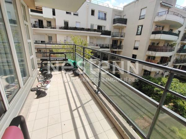 Courbevoie Bécon appartement à vendre 4 pièces récent avec balcon-cave-2 pkg