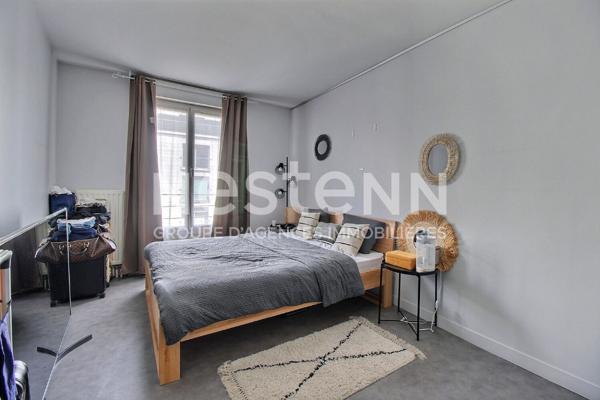 Courbevoie Bécon appartement à vendre 4 pièces récent avec balcon-cave-2 pkg
