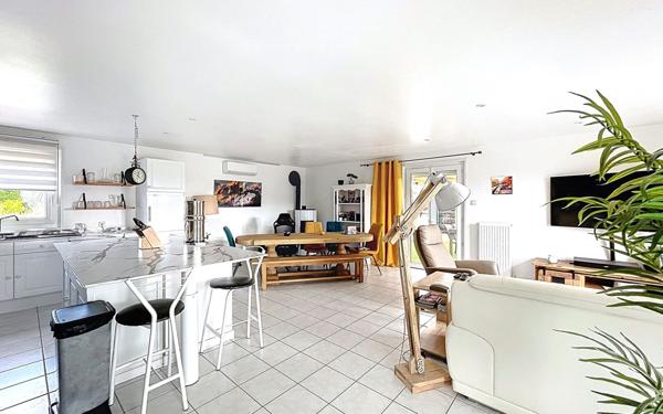 Maison à vendre    5 pièces •  Veauche