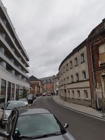 Local professionnel / commercial proche centre arsenal