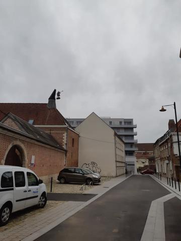 Local professionnel / commercial proche centre arsenal