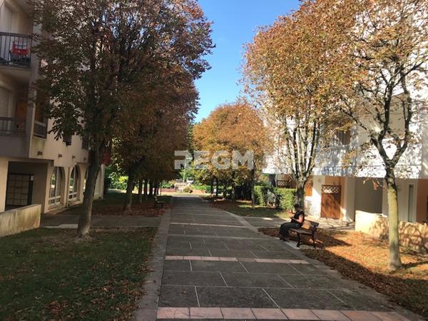 Lamalou-les-Bains (34240) STUDIO MEUBLE A LAMALOU LES BAINS