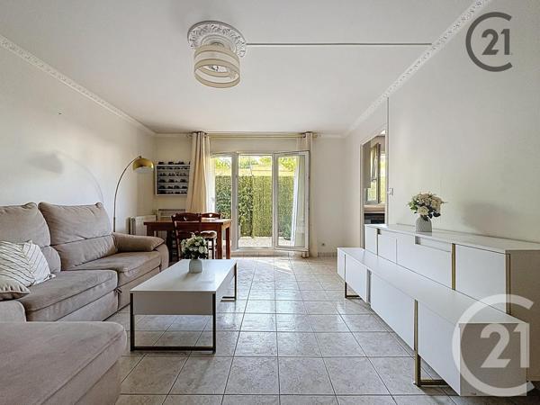 Appartement F2 à vendre  2 pièces - 43,08 m2 COMBS LA VILLE - 77