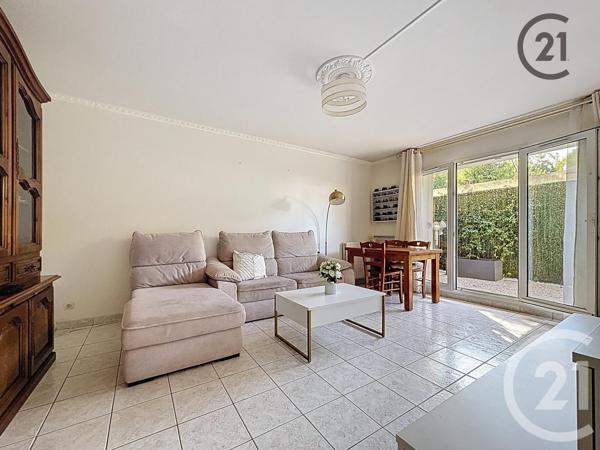 Appartement F2 à vendre  2 pièces - 43,08 m2 COMBS LA VILLE - 77