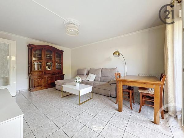 Appartement F2 à vendre  2 pièces - 43,08 m2 COMBS LA VILLE - 77