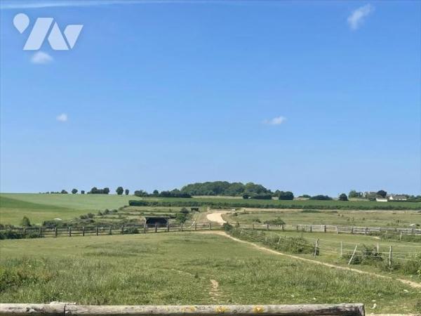 Nouveau " chez des Notaires à Mes côtés" UN CENTRE D'ENTRAINEMENT  POUR  CHEVAUX sur un ensembl...