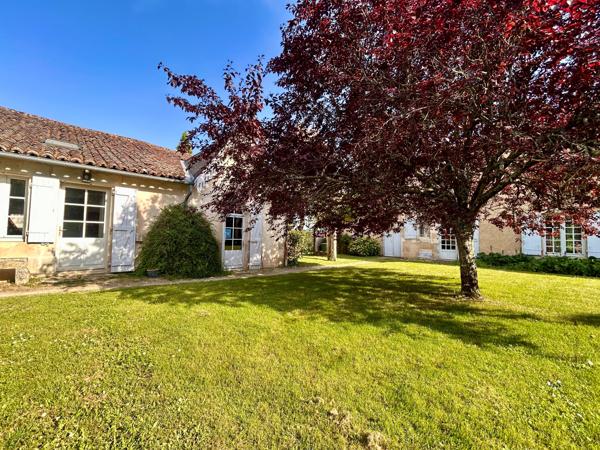 PROPRIETE - AUX PORTES DE POITIERS SUD Ligugé (86240)