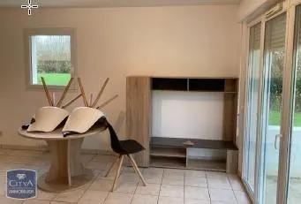 Appartement à louer 2 pièces 45.03m² Tonnay-Charente (17430)