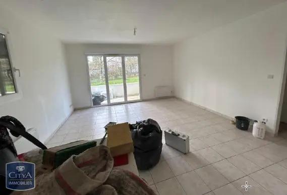 Appartement à louer 2 pièces 45.03m² Tonnay-Charente (17430)