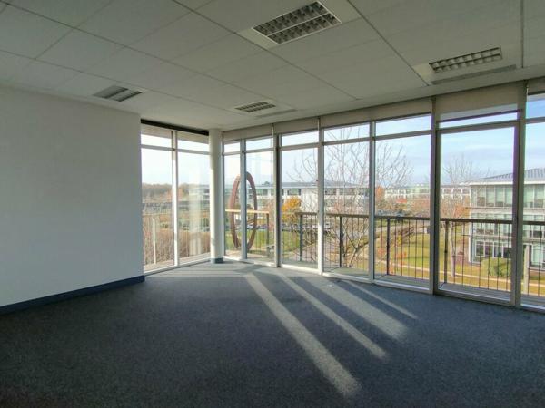Bureaux à louer à VOISINS LE BRETONNEUX 78960