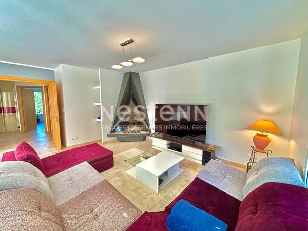 Nestenn Igny - Maison familiale de Prestige lumineuse de 250m², Secteur Palaiseau/Pileu, 6 chambres, bureau, double séjour avec accès terrasse/jardin, garage, sous-sol total, proche des commerces et transports