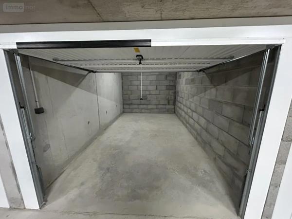 Location - Garage et parking Saint-Malo 35400 1 pièce 15 m 2