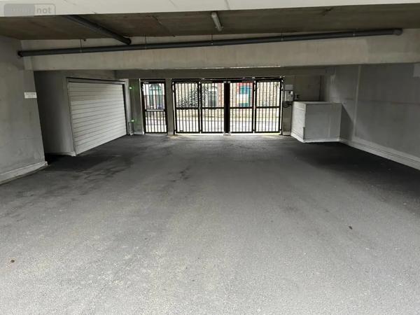 Location - Garage et parking Saint-Malo 35400 1 pièce 15 m 2