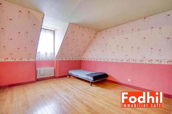 Maison familiale 5 pièces – 96 m² – 3 chambres – Sous-sol total – Grand jardin