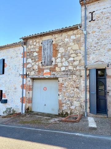 Bâtiment à usage de remise avec jardin, proche des commodités