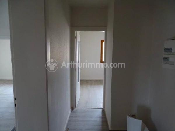 Location                                                      Appartement
                        
                     3 pièces                      70 m2                     à Seloncourt