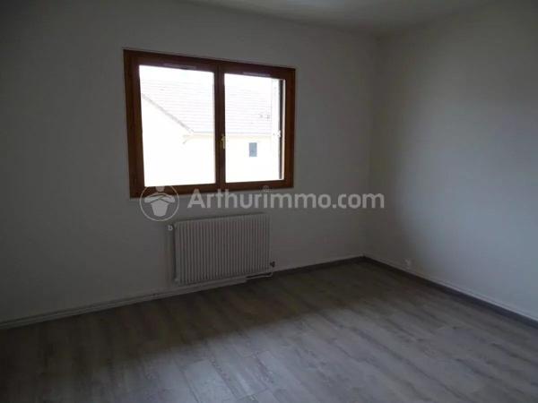 Location                                                      Appartement
                        
                     3 pièces                      70 m2                     à Seloncourt