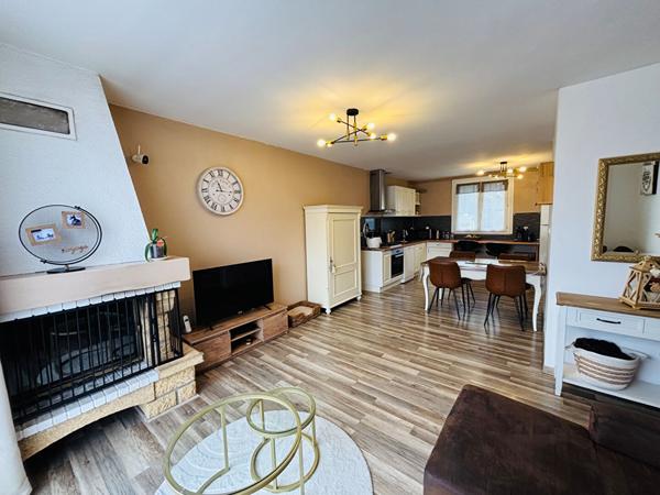 CARCASSONNE, maison rénovée avec jardin et garage