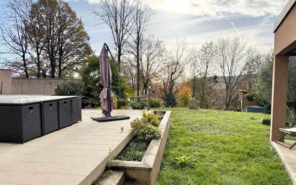 Maison à vendre    6 pièces • 165,30 m2 La Ville-du-Bois