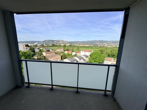 Superbe T4 au 6ème étage
