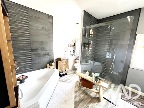 Maison à vendre 6 pièces 145 m² Ambarès-et-Lagrave