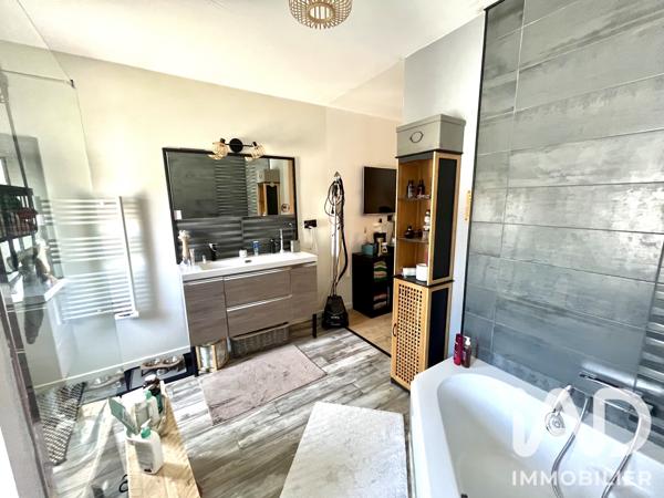 Maison à vendre 6 pièces 145 m² Ambarès-et-Lagrave