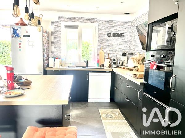 Maison à vendre 6 pièces 145 m² Ambarès-et-Lagrave