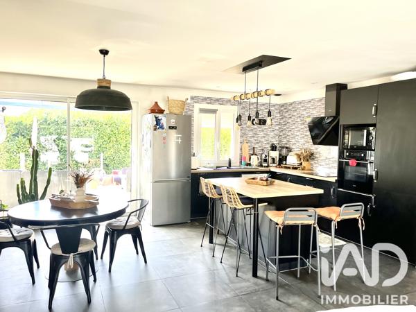 Maison à vendre 6 pièces 145 m² Ambarès-et-Lagrave