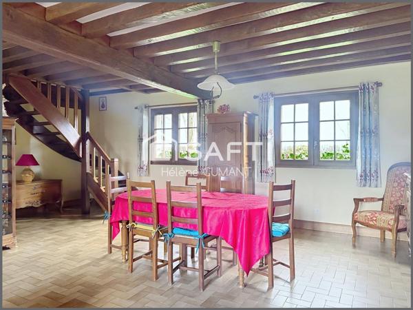 Sur la commune d'Asnières, à seulement 3 km du bourg de Moyaux et de ses commerces de proximité, laissez-vous séduire par ce charmant pavillon parfaitement entretenu, sur sous-sol complet.