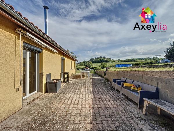 La Pacaudière (42310) A VENDRE - LA PACAUDIERE - MAISON DE PLAIN PIED, 3 CHAMBRES ET TERRAIN